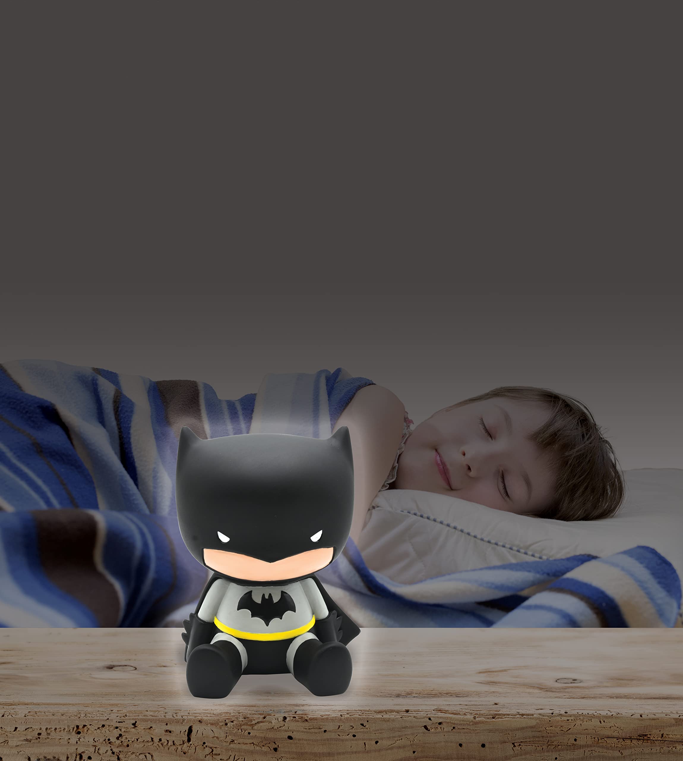 LEXiBOOK - Batman - Color Nightlight for Children's Room, Color Change, Smooth Light, Battery Included, NLJ01BAT - Image 3