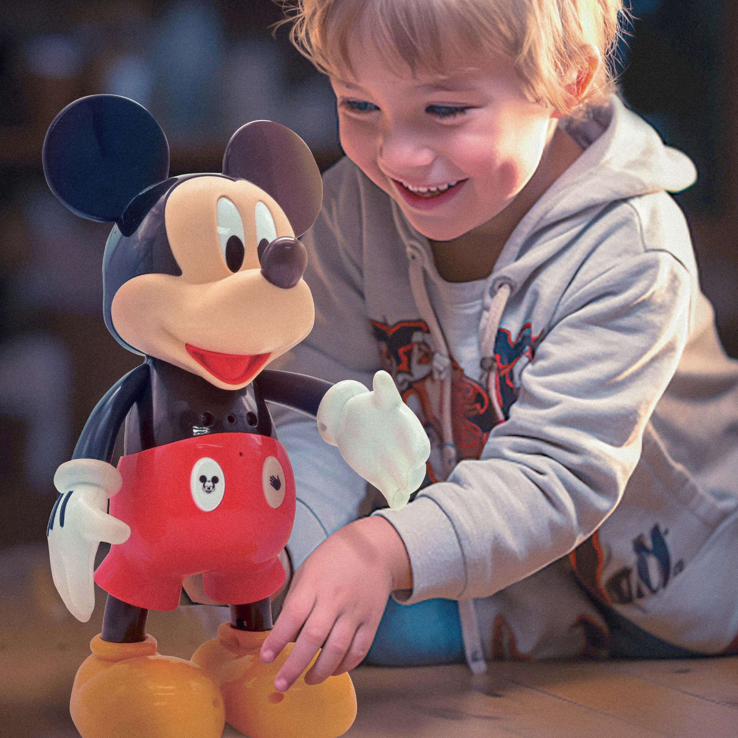 LEXiBOOK - Disney - Bilingual Mickey Robot - English/Spanish, 100 Educational quizzes, Light Effects, Dance, programmable, Articulated, Black/red - MCH01i2 - Image 5