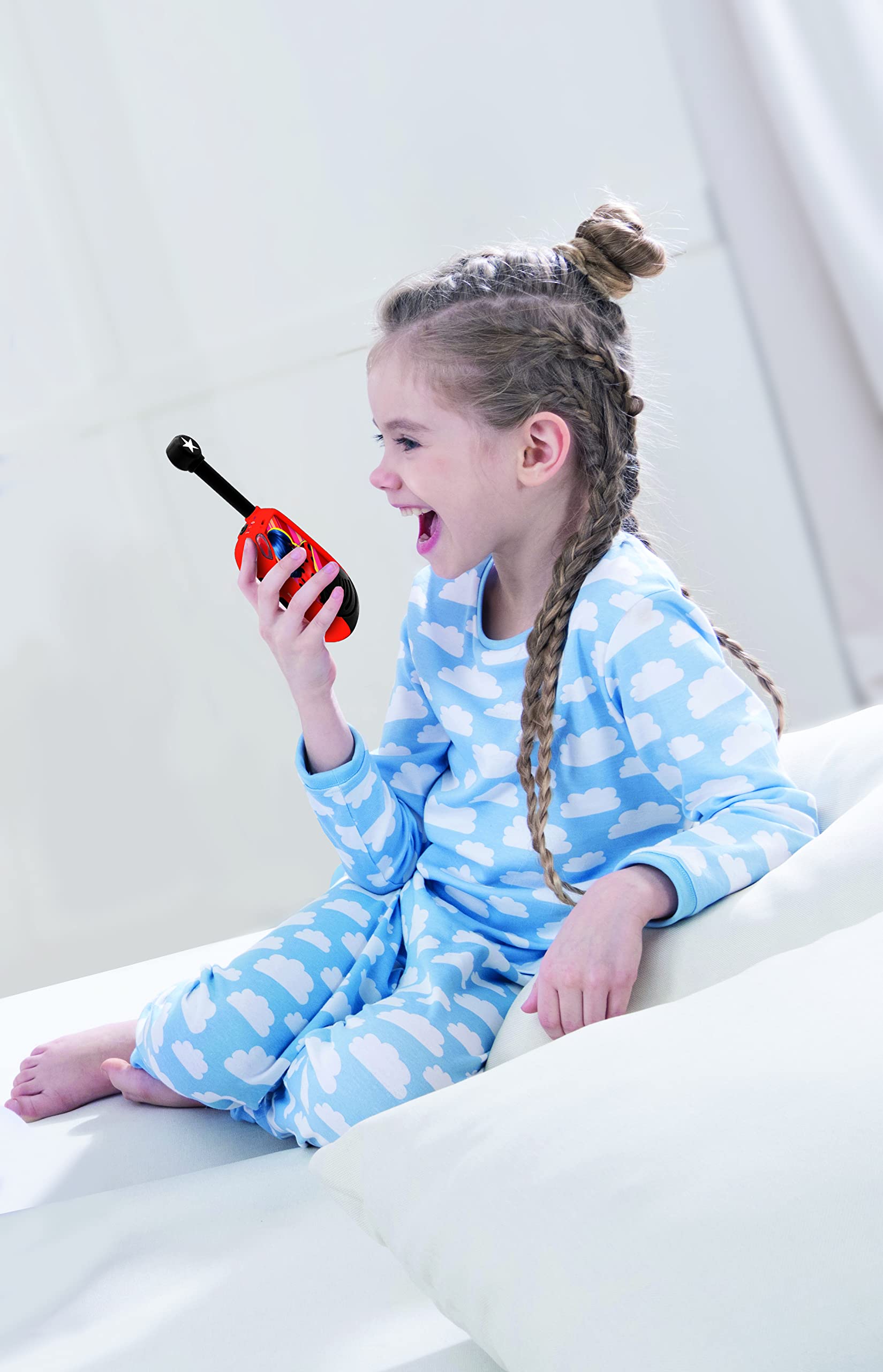 LEXiBOOK Miraculous - Digital Walkie-Talkies for Children - 2 km Transmission Range, Morse Light Function, Belt Clip for Transport, 2 Channels, Battery, Red, TW25MI - Image 5